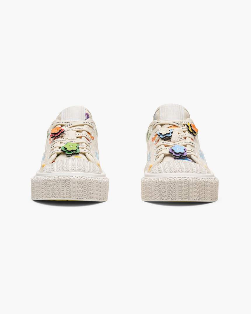 de wild daisy canvas sneaker